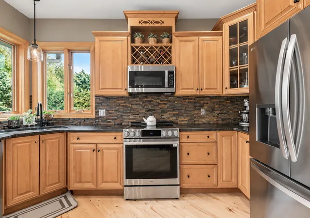 Photo 3 of Single family home for sale at 44229 Willow Rd, Saint Peter, MN 56082 | MLS# 7149126 | Listing updated on 2026-10-14
