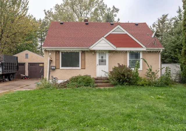 Photo 1 of Single family home for sale at 1809 Jackson St, Saint Paul, MN 55117 | MLS# 7149130 | Listing updated on 2026-10-03