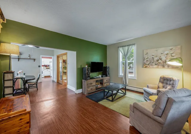Photo 4 of Single family home for sale at 428 W Broadway Ave, Saint Peter, MN 56082 | MLS# 7149145 | Listing updated on 2026-10-07