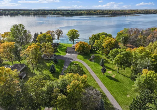 Photo 3 of Single family home for sale at 10333 Alcott Dr, Sauk Centre, MN 56378 | MLS# 7149161 | Listing updated on 2026-10-07