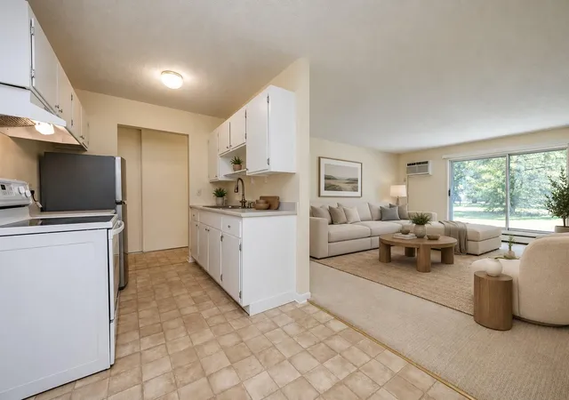 Photo 4 of Condo for sale at 2007 E 122nd Street #B5, Burnsville, MN 55337 | MLS# 7149172 | Listing updated on 2026-10-05