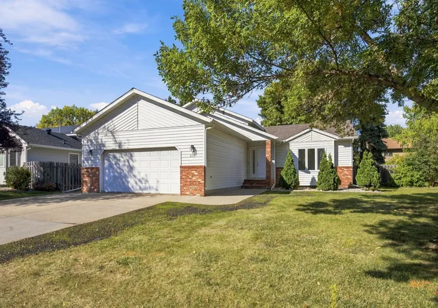 Photo 2 of Single family home for sale at 2319 35th Avenue S, Fargo, ND 58104 | MLS# 7149174 | Listing updated on 2026-10-01