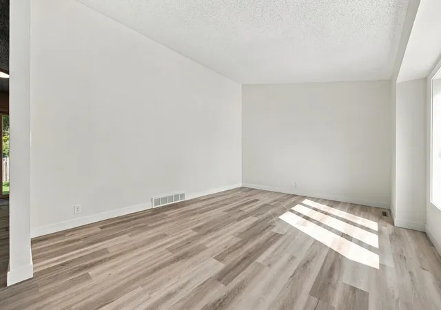 Photo 4 of Single family home for sale at 2319 35th Avenue S, Fargo, ND 58104 | MLS# 7149174 | Listing updated on 2026-10-01
