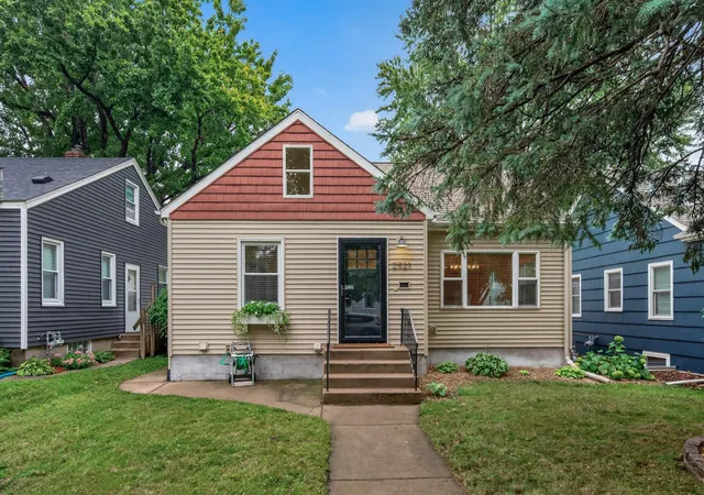 Photo 2 of Single family home for sale at 2921 Georgia Ave S, Minneapolis, MN 55426 | MLS# 7149179 | Listing updated on 2026-09-26