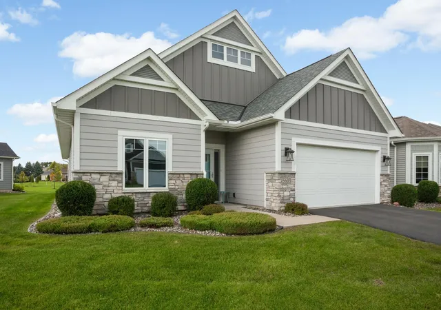 Photo 2 of Single family home for sale at 5603 135th Street N, Hugo, MN 55038 | MLS# 7149187 | Listing updated on 2026-09-30