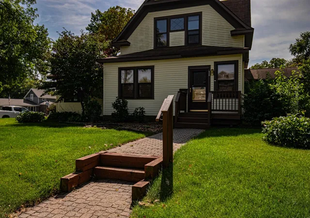 Photo 2 of Single family home for sale at 301 E Depue Ave, Olivia, MN 56277 | MLS# 7149202 | Listing updated on 2026-09-24