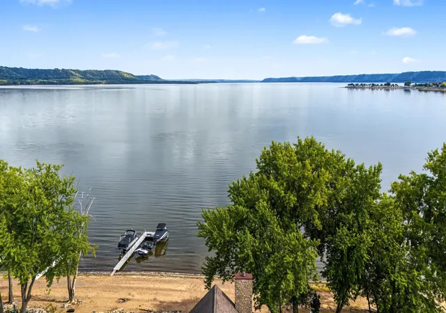 Photo 2 of Sale Pending at 600 Central Point Rd, Lake City, MN 55041 | MLS# 7149225 | Listing updated on 2026-10-10