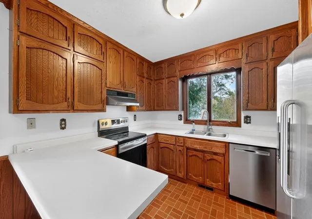 Photo 2 of Sale Pending at 51159 200th Avenue, Pine Island, MN 55963 | MLS# 7149274 | Listing updated on 2026-10-05