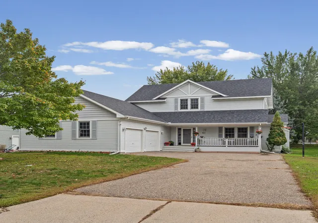 Photo 1 of Single family home for sale at 611 Bellvue Ln, Minneapolis, MN 55430 | MLS# 7149289 | Listing updated on 2026-10-03