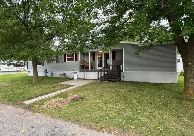 Photo 1 of Single family home for sale at 701 N Shakespeare Ave, Mankato, MN 56001 | MLS# 7149299 | Listing updated on 2026-09-26