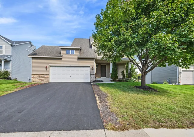 Photo 2 of Single family home for sale at 1096 Danube Ave, Shakopee, MN 55379 | MLS# 7149300 | Listing updated on 2026-10-05