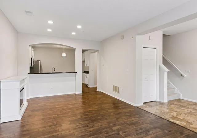 Photo 3 of Single family home for sale at 6090 W 16th Street #913, Minneapolis, MN 55416 | MLS# 7149313 | Listing updated on 2026-10-16
