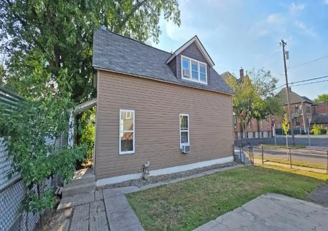 Photo 4 of Single family home for sale at 367 Blair Ave, Saint Paul, MN 55103 | MLS# 7149315 | Listing updated on 2026-10-01