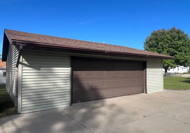 Photo 3 of Single family home for sale at 223 5th Avenue N, Waite Park, MN 56387 | MLS# 7149327 | Listing updated on 2026-10-07