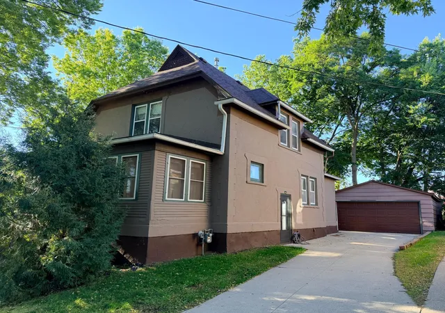 Photo 3 of Sale Pending at 632 Ruble Ave, Albert Lea, MN 56007 | MLS# 7149330 | Listing updated on 2026-09-25