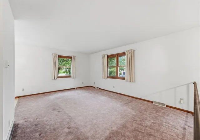 Photo 4 of Single family home for sale at 1000 14th Street S, Saint Cloud, MN 56301 | MLS# 7149337 | Listing updated on 2026-10-04