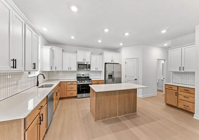 Photo 2 of Single family home for sale at 10927 Henslowe Ave S, Cottage Grove, MN 55016 | MLS# 7149352 | Listing updated on 2026-09-23