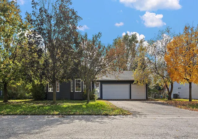 Photo 1 of Single family home for sale at 1017 Scott Ln, Belle Plaine, MN 56011 | MLS# 7149366 | Listing updated on 2026-10-30