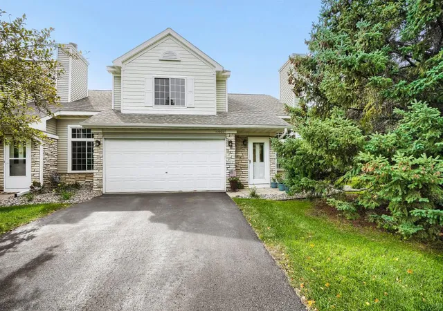 Photo 3 of Single family home for sale at 15021 Dunwood Trl #48, Apple Valley, MN 55124 | MLS# 7149406 | Listing updated on 2026-10-02