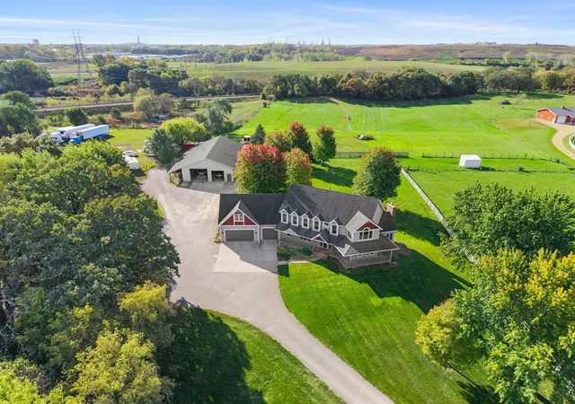 Photo 3 of Mansion for sale at 2850 105th Street E, Inver Grove Heights, MN 55077 | MLS# 7149413 | Listing updated on 2026-10-23