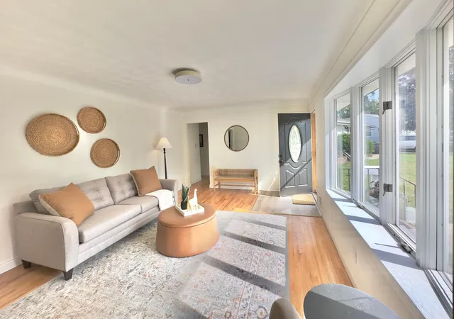 Photo 2 of Single family home for sale at 1979 Memory Ln, Saint Paul, MN 55109 | MLS# 7149418 | Listing updated on 2026-09-25