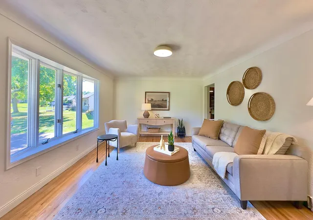Photo 3 of Single family home for sale at 1979 Memory Ln, Saint Paul, MN 55109 | MLS# 7149418 | Listing updated on 2026-09-25