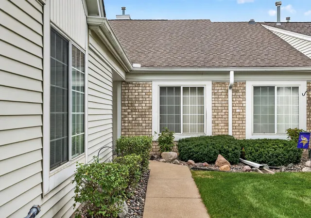 Photo 3 of Single family home for sale at 9254 Prairieview Trl N, Champlin, MN 55316 | MLS# 7149424 | Listing updated on 2026-10-05
