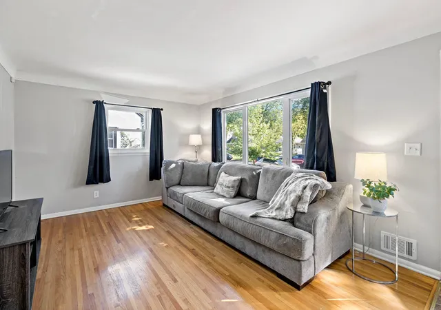Photo 3 of Single family home for sale at 63 Iowa Ave W, Saint Paul, MN 55117 | MLS# 7149434 | Listing updated on 2026-10-08