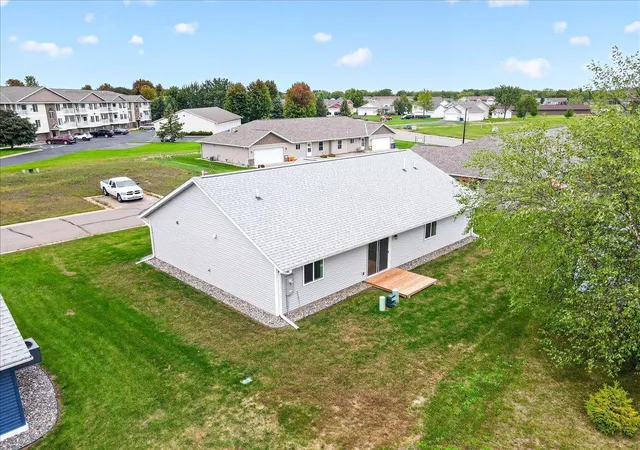 Photo 4 of Single family home for sale at 425 4th Avenue SE, Saint Joseph, MN 56374 | MLS# 7149448 | Listing updated on 2026-09-24