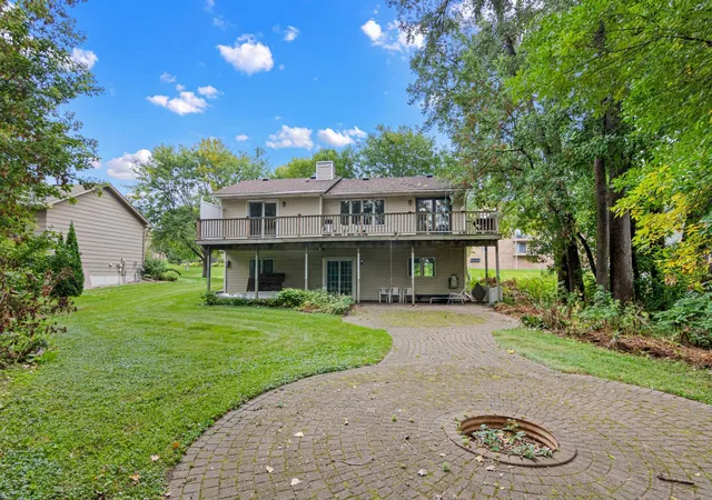 Photo 3 of Single family home for sale at 6933 Magda Dr, Maple Grove, MN 55369 | MLS# 7149450 | Listing updated on 2026-10-07
