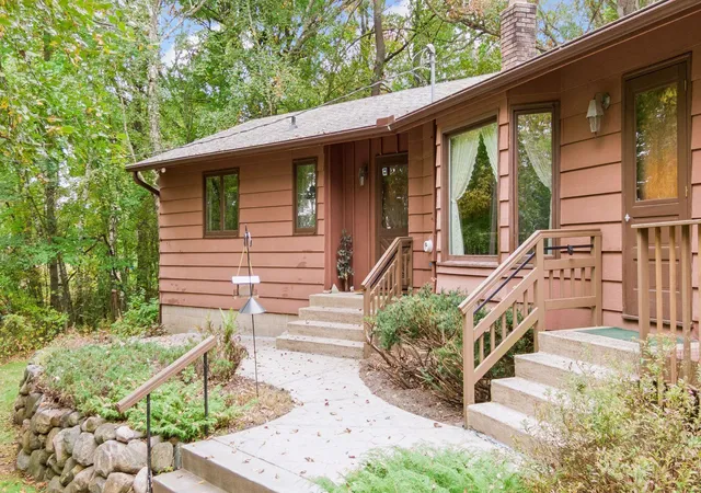 Photo 2 of Single family home for sale at 11650 Dellwood Rd N, Stillwater, MN 55082 | MLS# 7149452 | Listing updated on 2026-10-07
