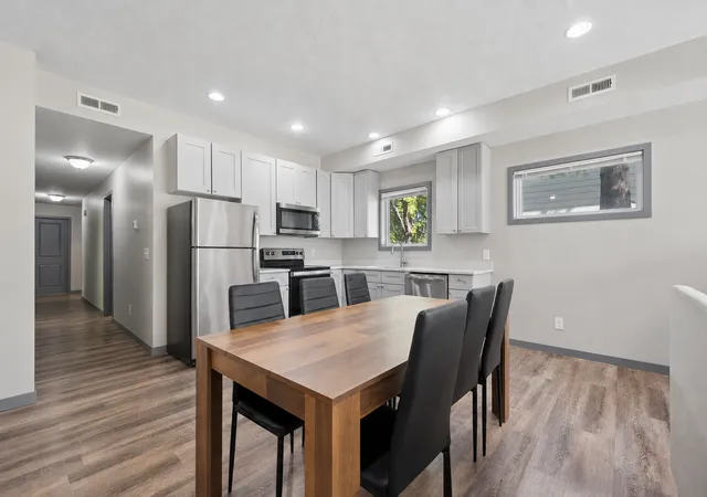 Photo 4 of House for sale at 211 Belvidere St E, Saint Paul, MN 55107 | MLS# 7149456 | Listing updated on 2026-09-24