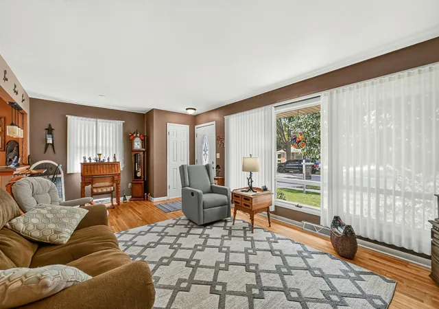 Photo 4 of Single family home for sale at 2528 11th Avenue NW, Rochester, MN 55901 | MLS# 7149459 | Listing updated on 2026-09-24