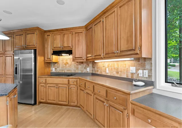 Photo 3 of Single family home for sale at 8915 Umbria Pl N, Maple Grove, MN 55311 | MLS# 7149467 | Listing updated on 2026-09-25