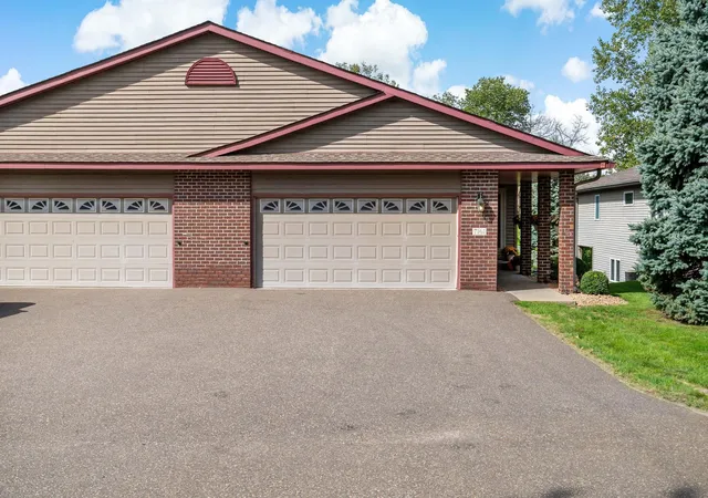 Photo 1 of Townhouse for sale at 7161 Cahill Ave, Inver Grove Heights, MN 55076 | MLS# 7149482 | Listing updated on 2026-10-21