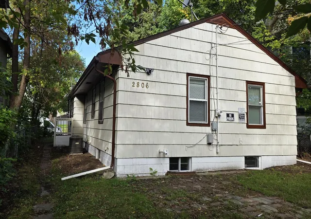 Photo 2 of Single family home for sale at 2806 Emerson Ave N, Minneapolis, MN 55411 | MLS# 7149488 | Listing updated on 2026-09-24