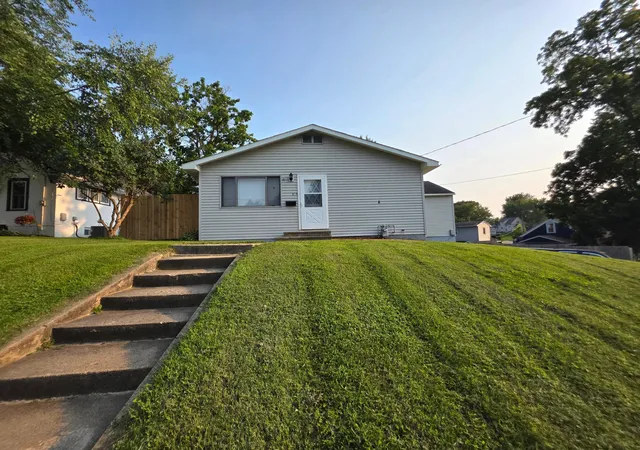 Photo 1 of Single family home for sale at 610 Sheridan St, Albert Lea, MN 56007 | MLS# 7149494 | Listing updated on 2026-09-25