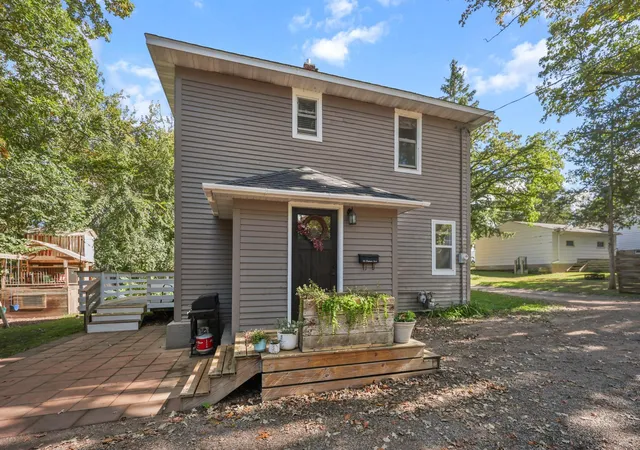 Photo 3 of Single family home for sale at 111 Haines Ave, Paynesville, MN 56362 | MLS# 7149499 | Listing updated on 2026-10-02