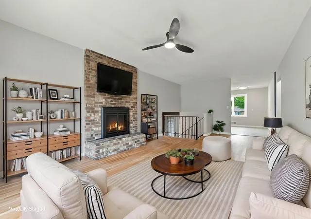Photo 2 of Sale Pending at 1709 Cochrane Ave, Saint Paul, MN 55122 | MLS# 7149503 | Listing updated on 2026-10-08