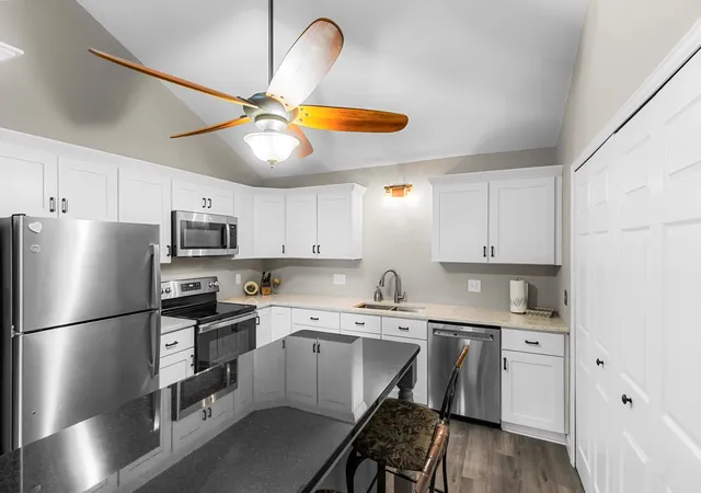 Photo 1 of Condo for sale at 3290 Greenbrier St #3290C, Saint Paul, MN 55127 | MLS# 7149522 | Listing updated on 2026-09-25