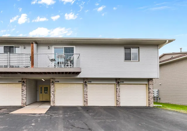 Listing Photo 1 - Condo for sale in building located at 3290 Greenbrier St, Vadnais Heights, MN 55127 - Unit #3290C