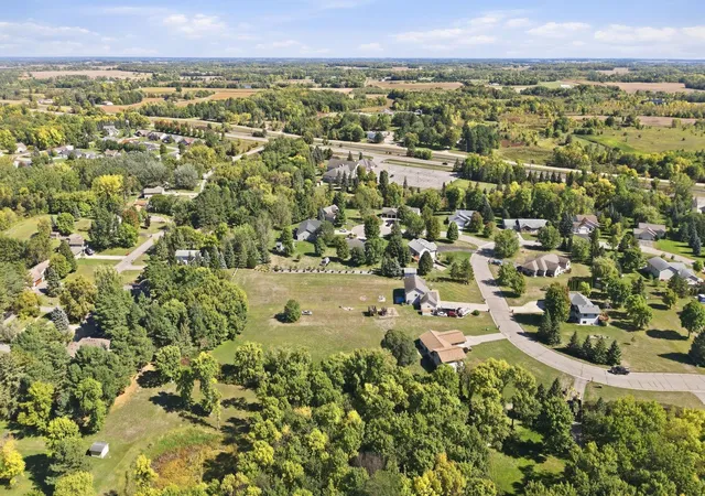 Photo 33 of Single family home for sale at 2782 Le Homme Dieu Hts Ct NE, Alexandria, MN 56308 | MLS# 7149527 | Listing updated on 2026-10-07