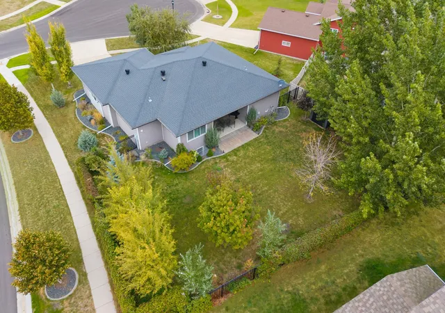 Photo 4 of Single family home for sale at 772 35th Avenue E, West Fargo, ND 58078 | MLS# 7149531 | Listing updated on 2026-10-01