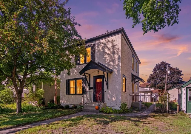 Photo 1 of Single family home for sale at 2171 Juno Ave, Saint Paul, MN 55116 | MLS# 7149540 | Listing updated on 2026-09-24