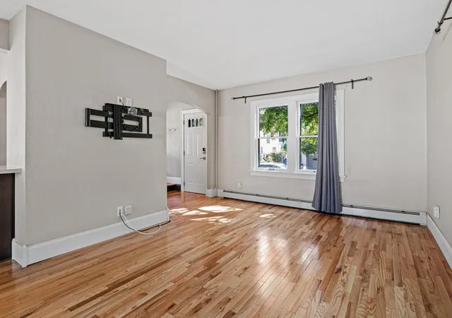 Photo 3 of Single family home for sale at 2171 Juno Ave, Saint Paul, MN 55116 | MLS# 7149540 | Listing updated on 2026-09-24