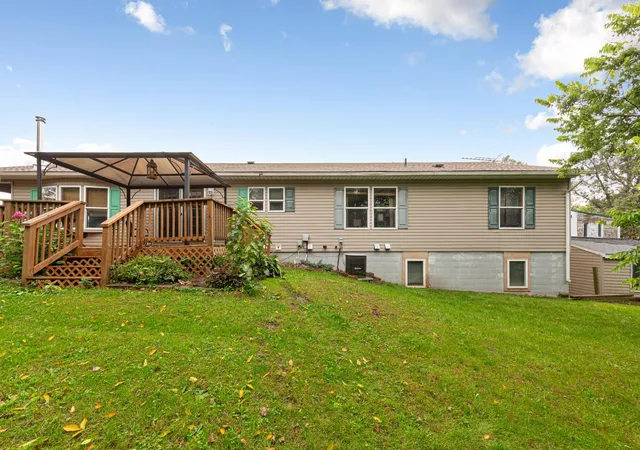 Photo 4 of Single family home for sale at 4052 108th Street SE, Blooming Prairie, MN 55917 | MLS# 7149547 | Listing updated on 2026-10-22