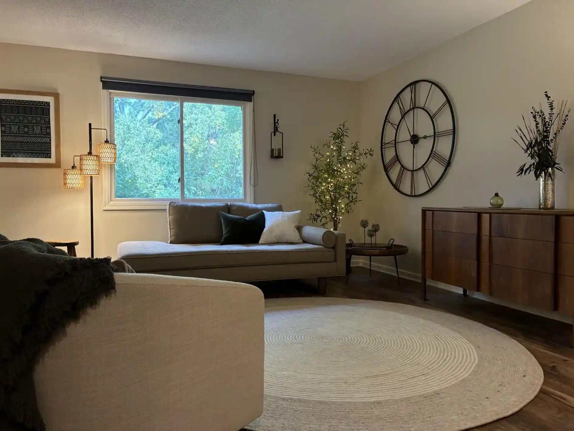 Listing Photo 1 - Condo for sale in 997 Heritage Ct E located at 997 Heritage Ct E, Saint Paul, MN 55127 - Unit 997 Heritage Ct E