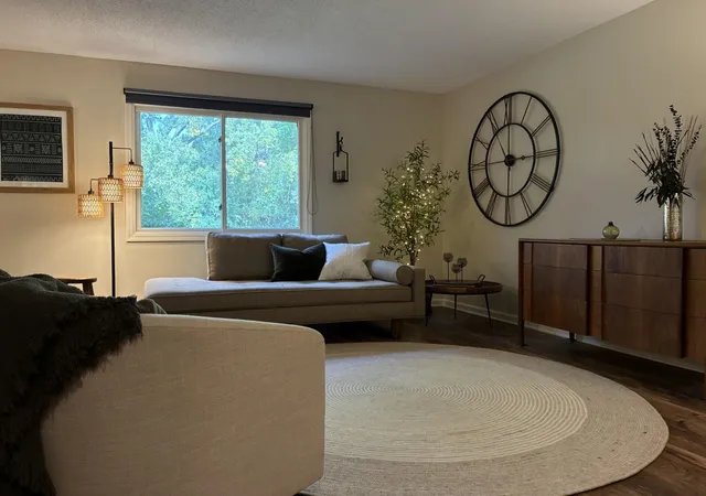 Photo 1 of Condo for sale at 997 Heritage Ct E, Saint Paul, MN 55127 | MLS# 7149549 | Listing updated on 2026-10-06