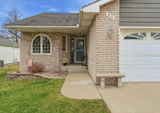 Photo 1 of Townhouse for sale at 233 Gilbert Ave Sw, Madelia, MN 56062 | MLS# 7149552 | Listing updated on 2026-09-24