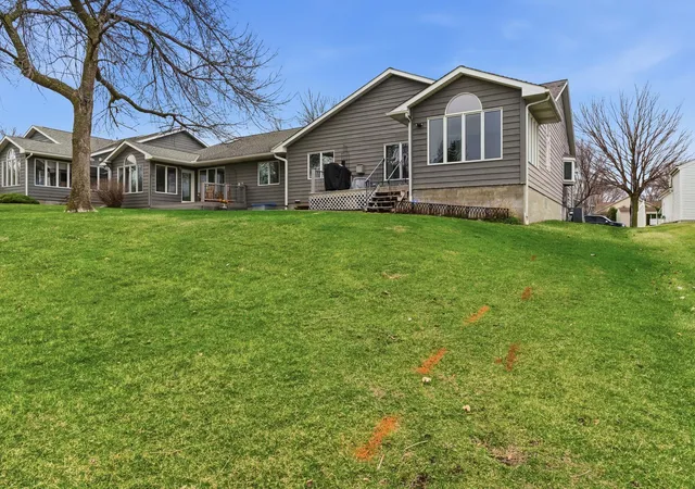 Photo 4 of Townhouse for sale at 233 Gilbert Ave SW, Madelia, MN 56062 | MLS# 7149552 | Listing updated on 2026-09-24